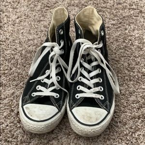 Black high top converse M-7/W-9